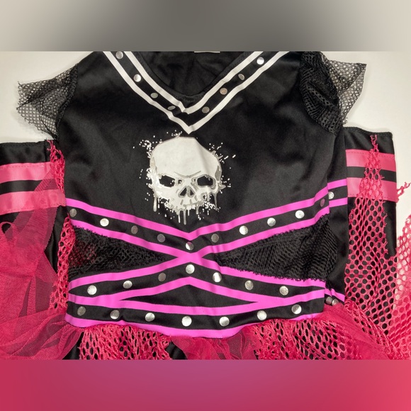 Scare squad cheerleader costume - Picture 10 of 16
